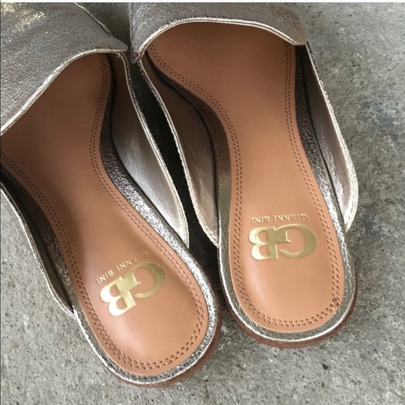 Gianni Bini | No Brainer Metallic Gold Mules - Picture 5 of 7